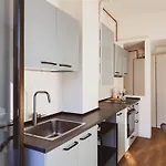 Luminoso Trilocale Vicino Stazione E M3 Rogoredo Ideale Per Lavoro Appartement