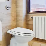 Luminoso Trilocale Vicino Stazione E M3 Rogoredo Ideale Per Lavoro Appartement Milaan