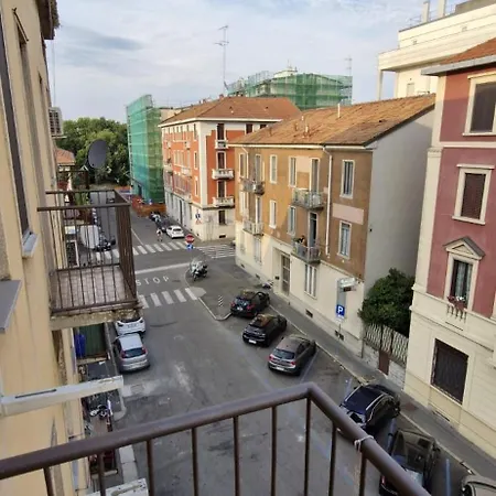 Apartamento Luminoso Trilocale Vicino Stazione E M3 Rogoredo Ideale Per Lavoro Milán