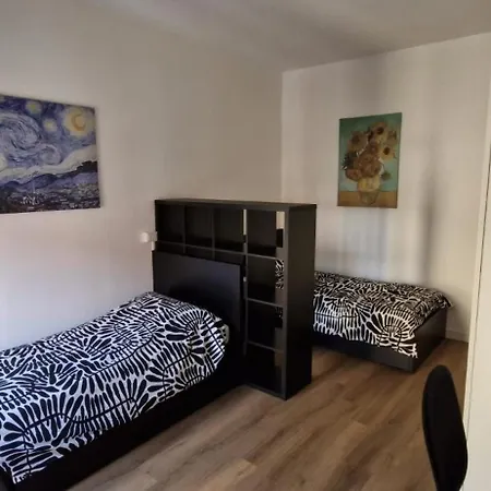 Luminoso Trilocale Vicino Stazione E M3 Rogoredo Ideale Per Lavoro Milán