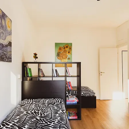 Apartment Luminoso Trilocale Vicino Stazione E M3 Rogoredo Santa Giulia Ideale Per Lavoro *